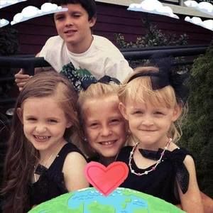 Meet your Posher, Peggy